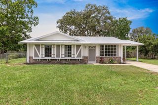 264 NE Ardsley Drive, Port St Lucie, FL 34983