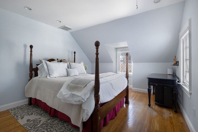 20 Risley Road, Newton, MA 02465