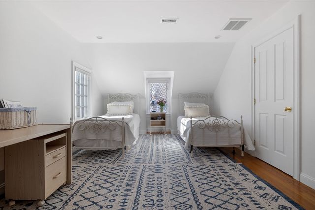 20 Risley Road, Newton, MA 02465