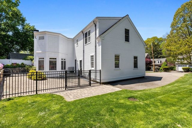 20 Risley Road, Newton, MA 02465