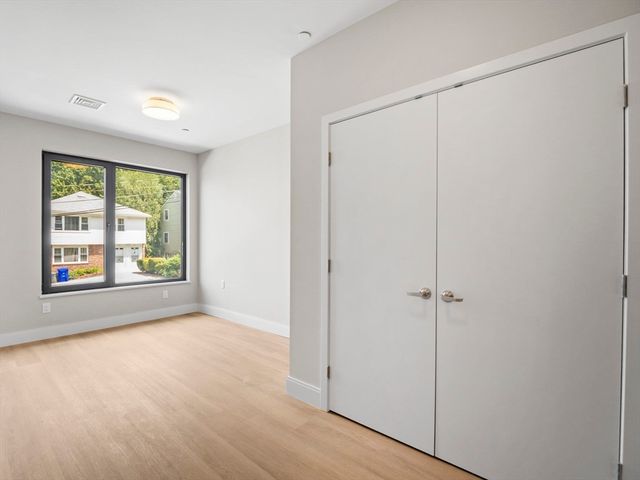 249 Corey Rd 106, Boston, MA 02135