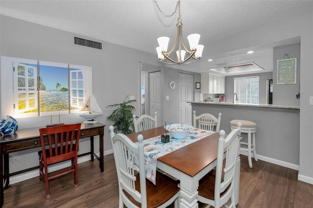 110 CYPRESS CT 3-82, Oldsmar, FL 34677