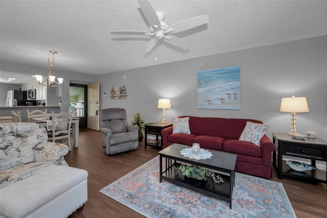 110 CYPRESS CT 3-82, Oldsmar, FL 34677