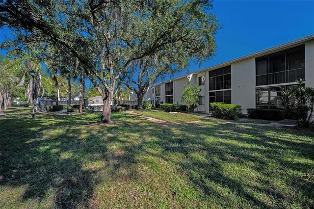 110 CYPRESS CT 3-82, Oldsmar, FL 34677