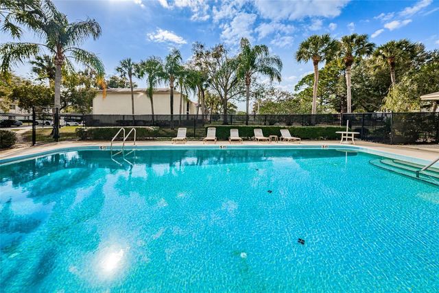 110 CYPRESS CT 3-82, Oldsmar, FL 34677
