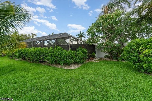 163 SW 51st TER, Cape Coral, FL 33914