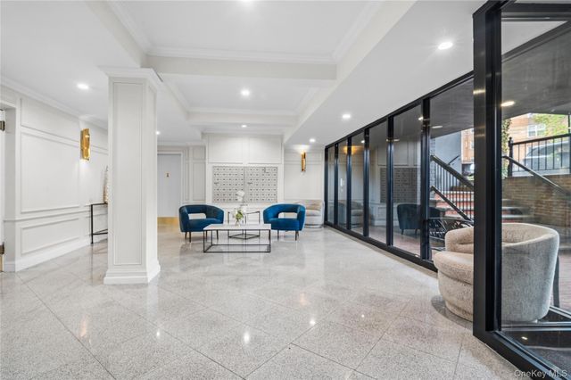 7510 Yellowstone Boulevard 2H, Rego Park, NY 11374