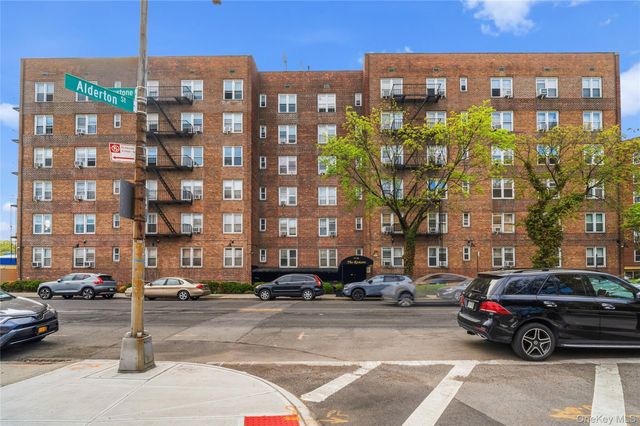 7510 Yellowstone Boulevard 2H, Rego Park, NY 11374