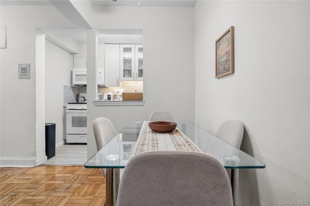 7510 Yellowstone Boulevard 2H, Rego Park, NY 11374