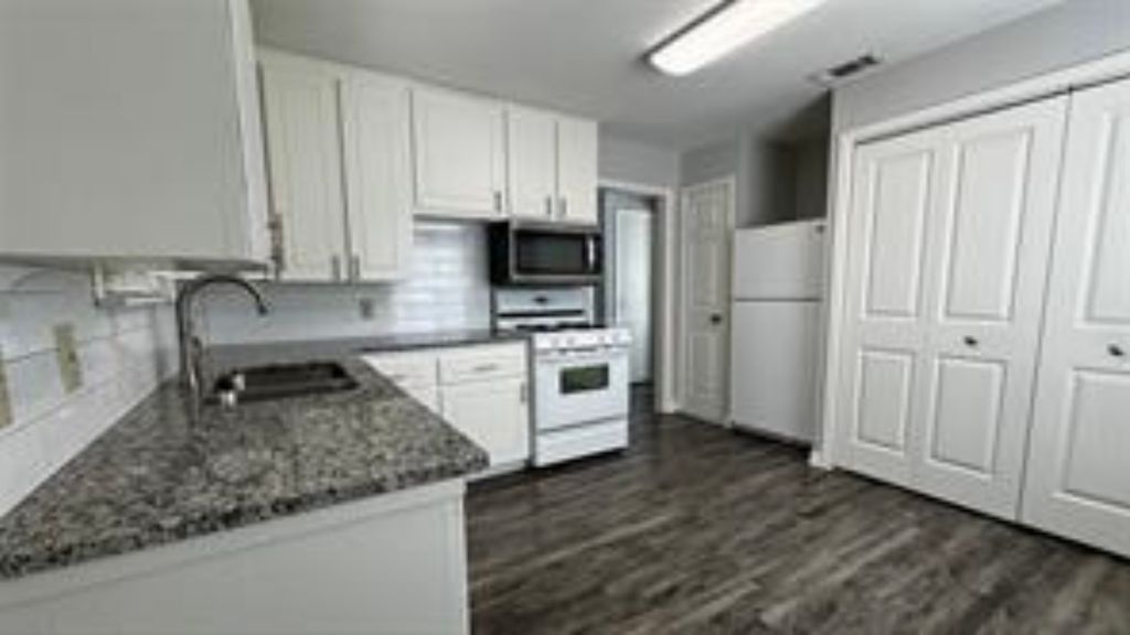 205 Merritt Street, Fort Worth, TX 76114