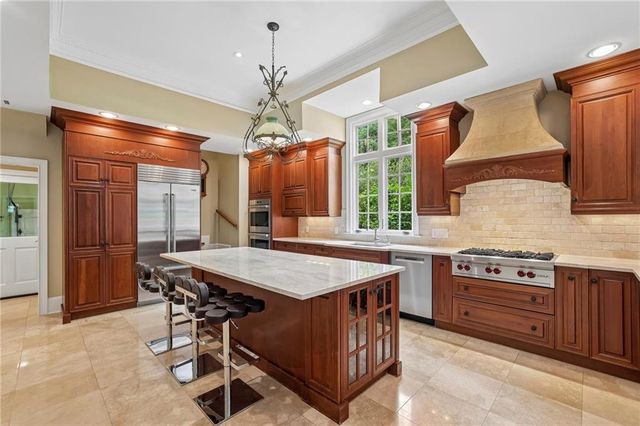 105 Wilderbluff Court, Atlanta, GA 30328