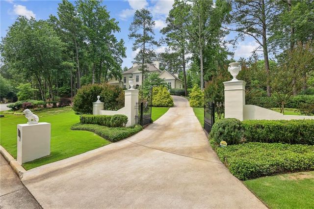 105 Wilderbluff Court, Atlanta, GA 30328