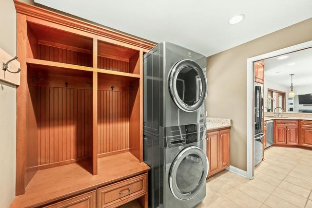 W328N3834 Range Woods DRIVE, Nashotah, WI 53058