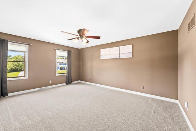 W328N3834 Range Woods DRIVE, Nashotah, WI 53058