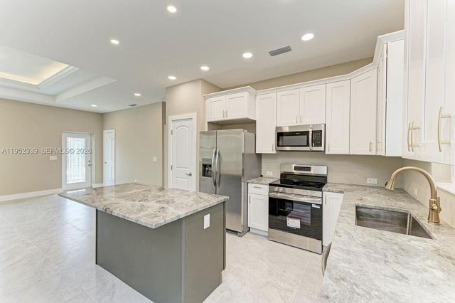 5273 Caputo Avenue, North Port, FL 34288