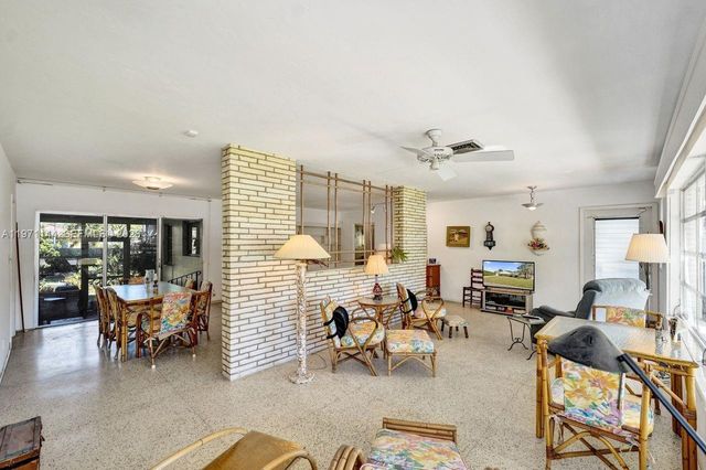 1235 Jefferson St, Hollywood, FL 33019