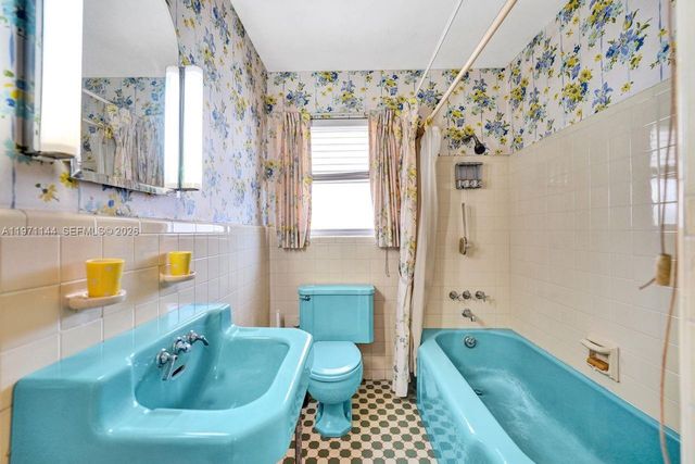 1235 Jefferson St, Hollywood, FL 33019