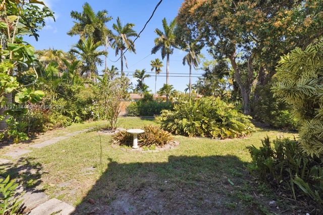 1235 Jefferson St, Hollywood, FL 33019