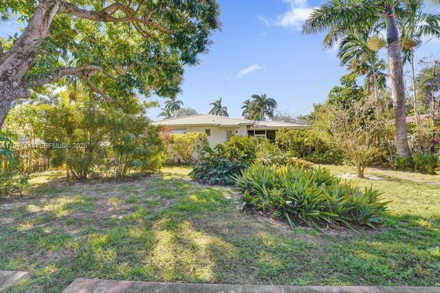 1235 Jefferson St, Hollywood, FL 33019