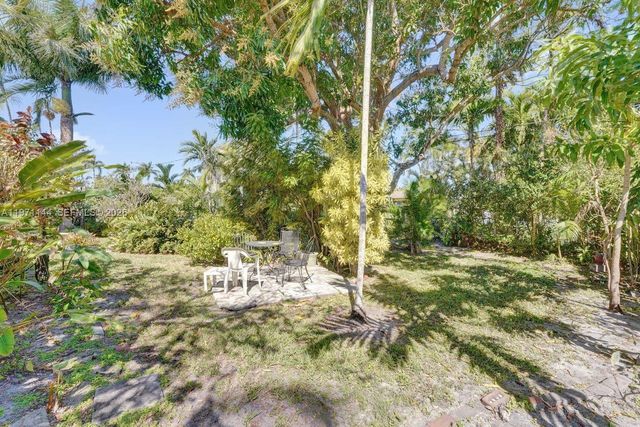 1235 Jefferson St, Hollywood, FL 33019