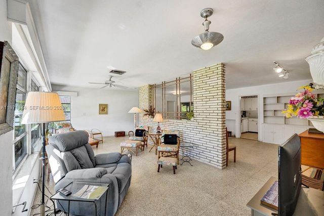 1235 Jefferson St, Hollywood, FL 33019