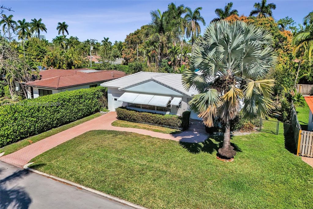 1235 Jefferson St, Hollywood, FL 33019