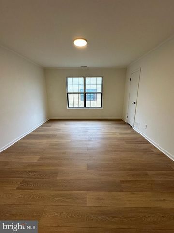 98-B RED CEDAR CT, Mount Laurel, NJ 08054