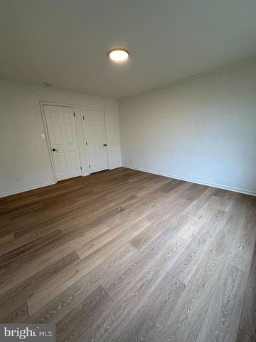 98-B RED CEDAR CT, Mount Laurel, NJ 08054