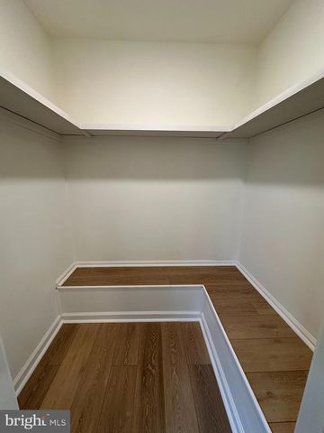 98-B RED CEDAR CT, Mount Laurel, NJ 08054