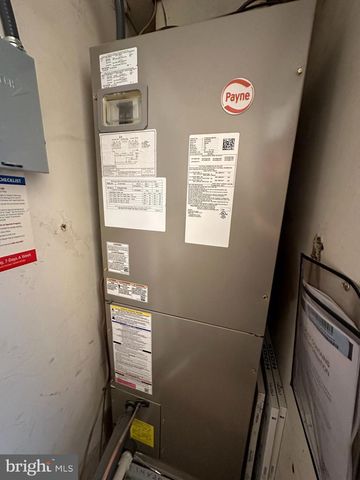 98-B RED CEDAR CT, Mount Laurel, NJ 08054