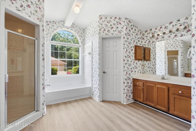3250 TEA ROSE Drive, Jacksonville, FL 32223