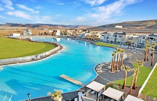 714 W CLAYSTONE DR, St. George, UT 84790