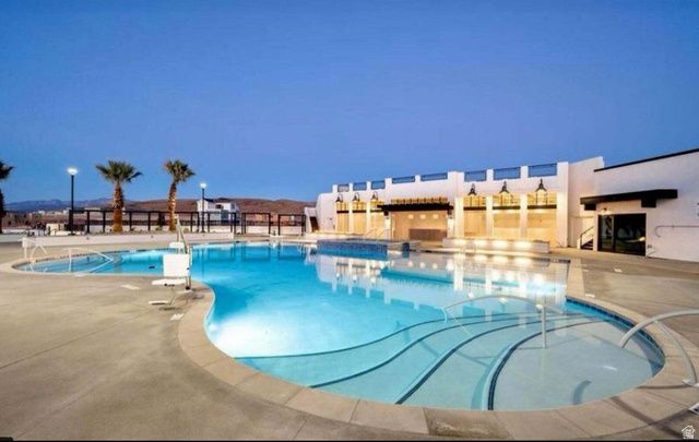 714 W CLAYSTONE DR, St. George, UT 84790