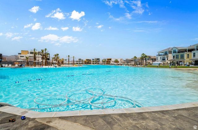 714 W CLAYSTONE DR, St. George, UT 84790