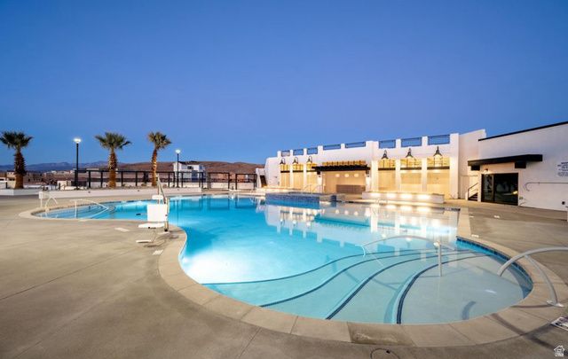 714 W CLAYSTONE DR, St. George, UT 84790