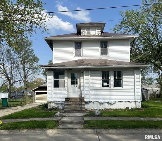 705 OLIVE Street, Galesburg, IL 61401