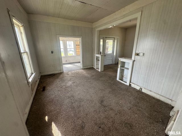 705 OLIVE Street, Galesburg, IL 61401