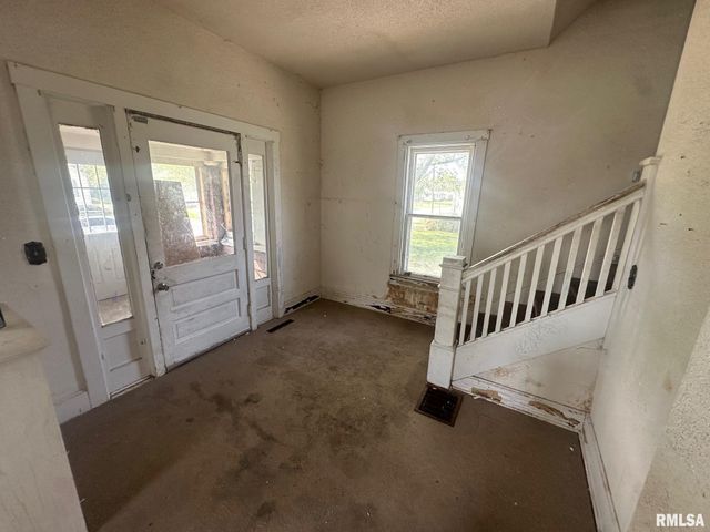 705 OLIVE Street, Galesburg, IL 61401