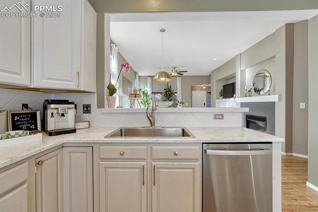 566 Oxbow Drive, Monument, CO 80132