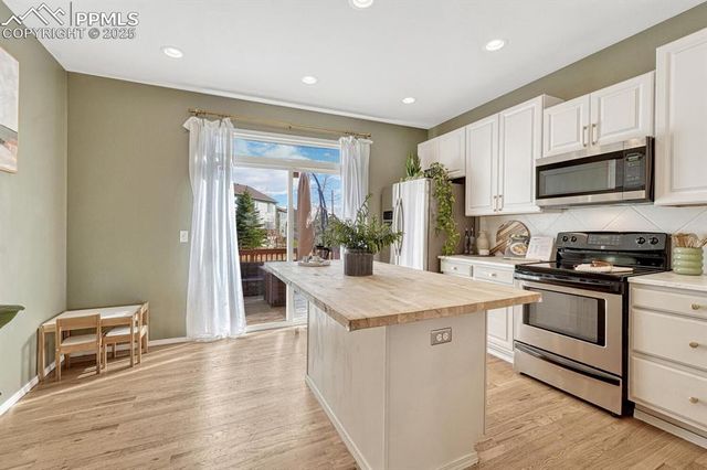 566 Oxbow Drive, Monument, CO 80132