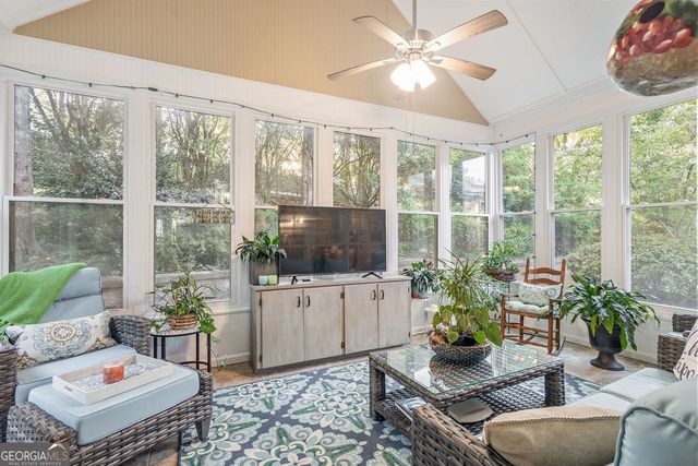 100 South Shore Drive, Newnan, GA 30263