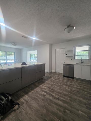 5869 SW 34th Street 0, Miami, FL 33155