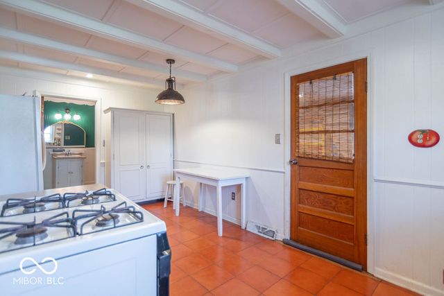 2216 W 58th Street, Indianapolis, IN 46228