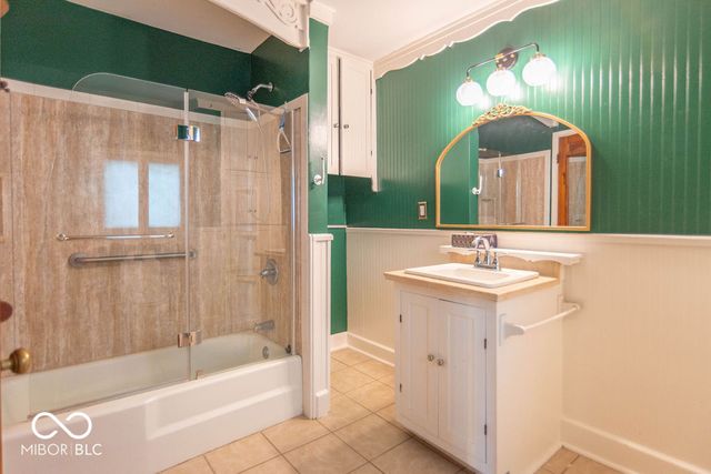 2216 W 58th Street, Indianapolis, IN 46228