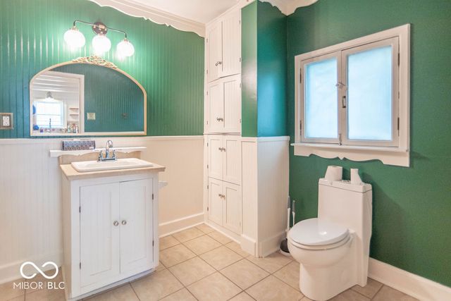 2216 W 58th Street, Indianapolis, IN 46228