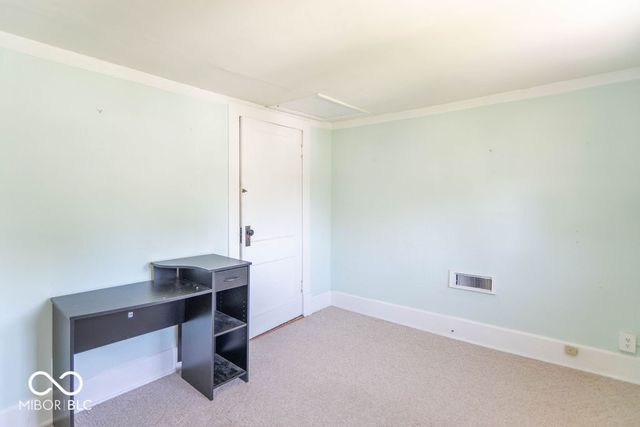 2216 W 58th Street, Indianapolis, IN 46228