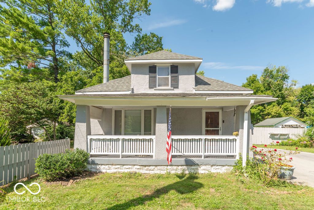 2216 W 58th Street, Indianapolis, IN 46228