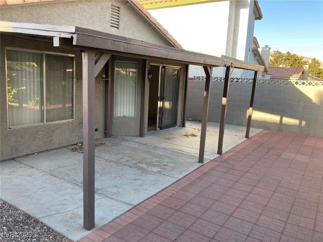 5353 Hollow Brook Avenue, Las Vegas, NV 89142