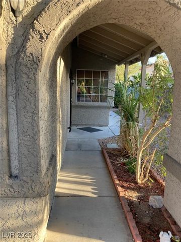 5353 Hollow Brook Avenue, Las Vegas, NV 89142