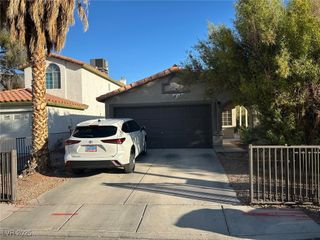5353 Hollow Brook Avenue, Las Vegas, NV 89142